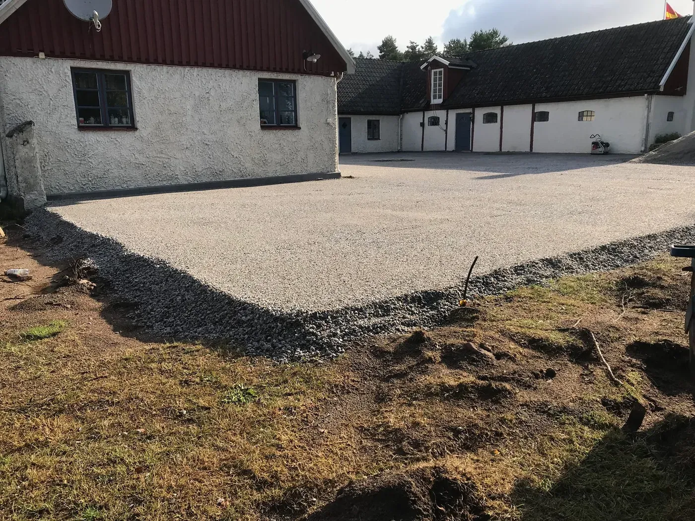 Carport och stenläggning i Flyinge – bild 2