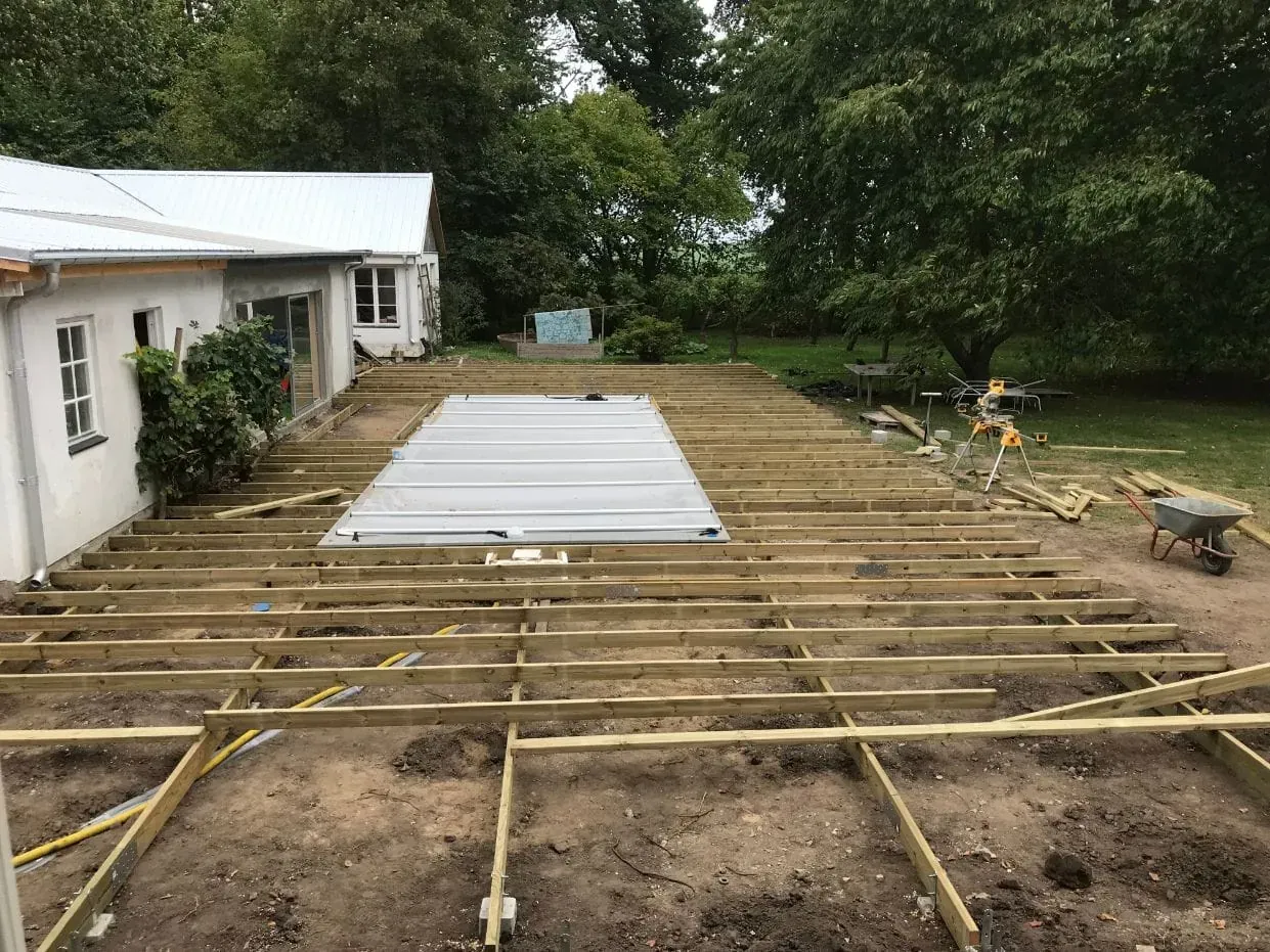 Terrass med dolda skruvar – bild 3