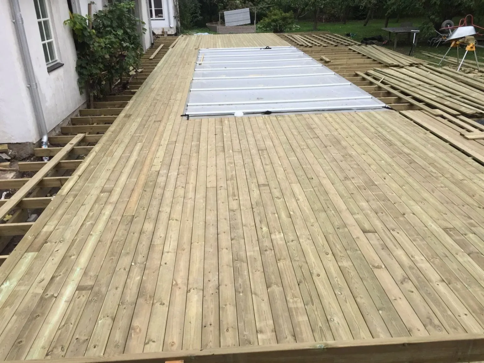 Terrass med dolda skruvar – bild 4