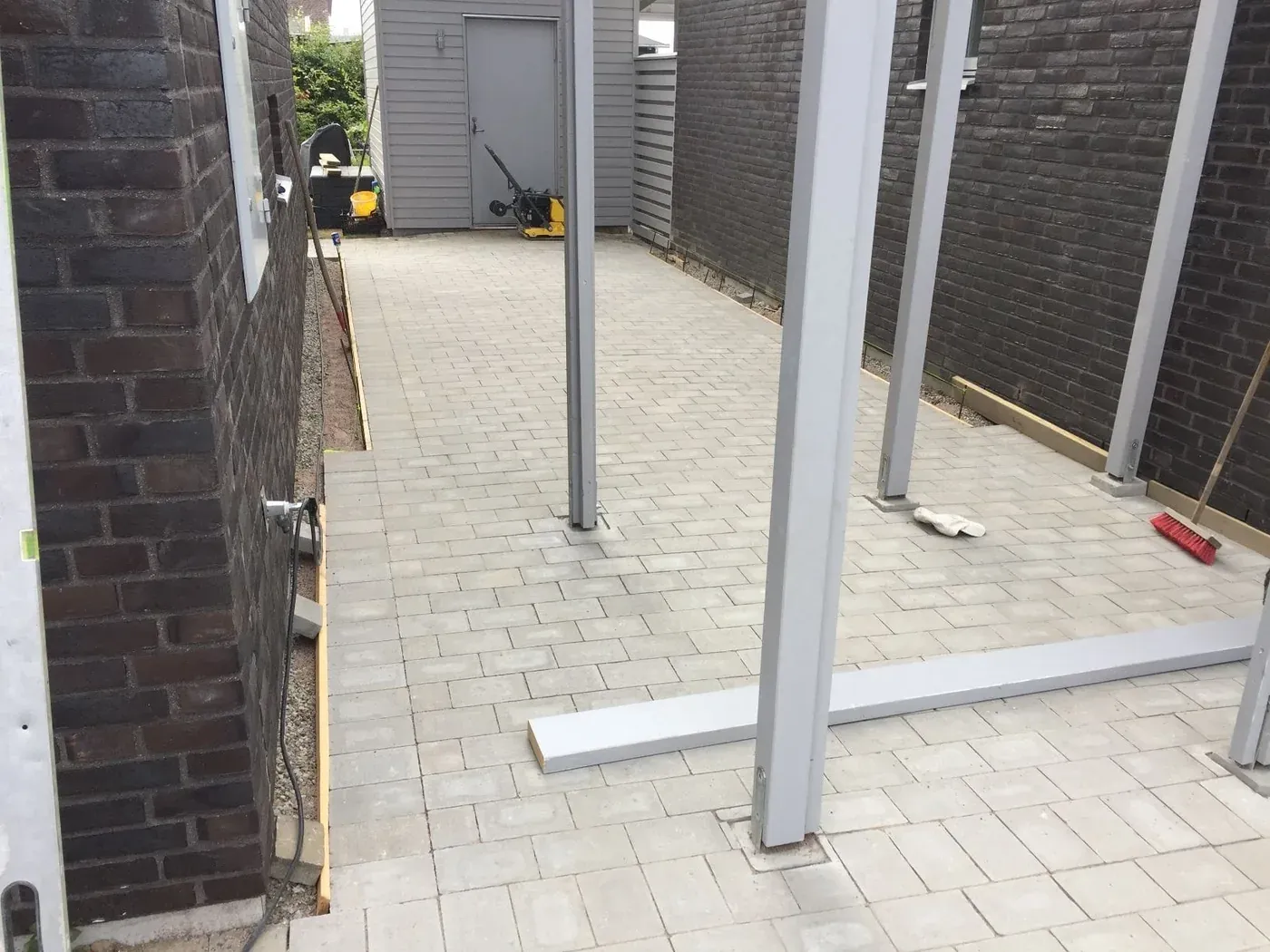 Carport och cykelskjul – bild 4