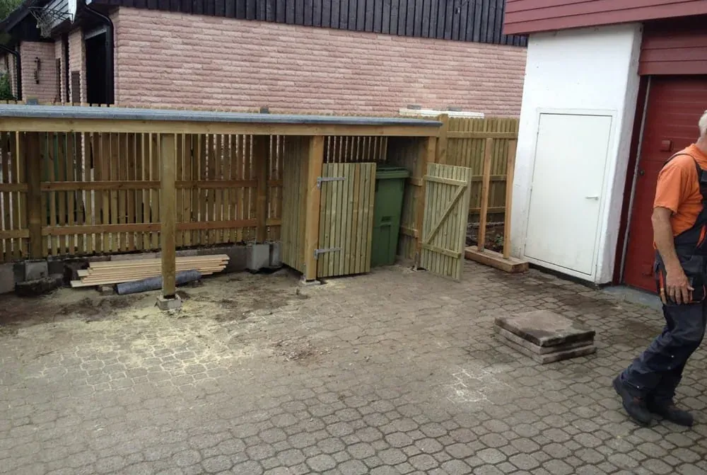 Vedförråd med sedumtak – bild 4