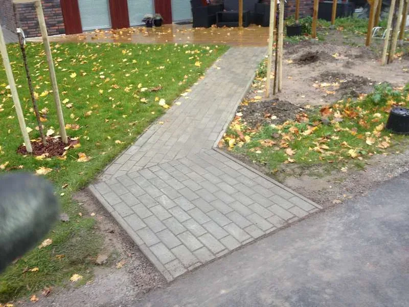 Trädgård från grunden i Lund – bild 5