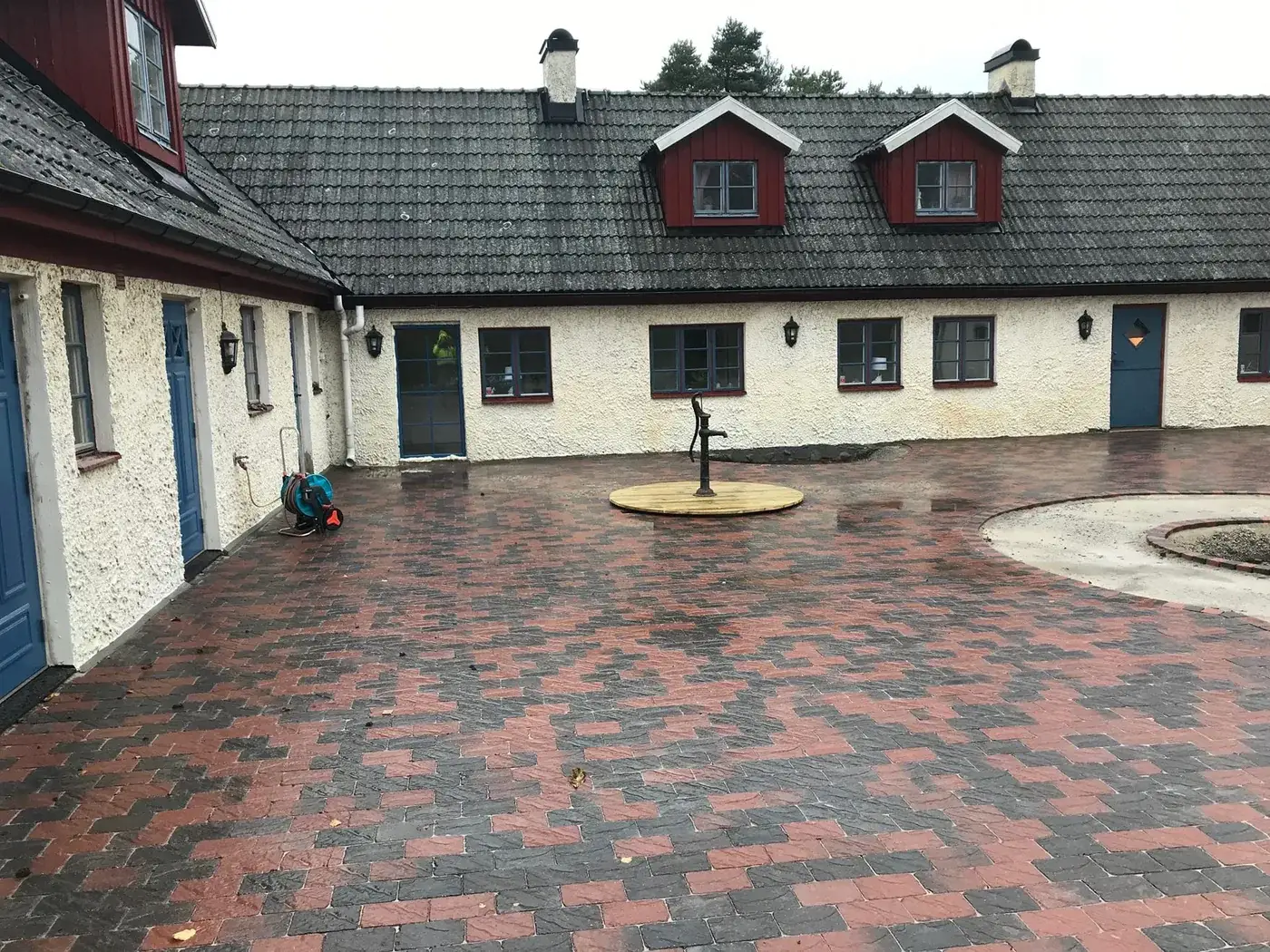 Carport och stenläggning i Flyinge i Flyinge, utfört av Wood & Stone