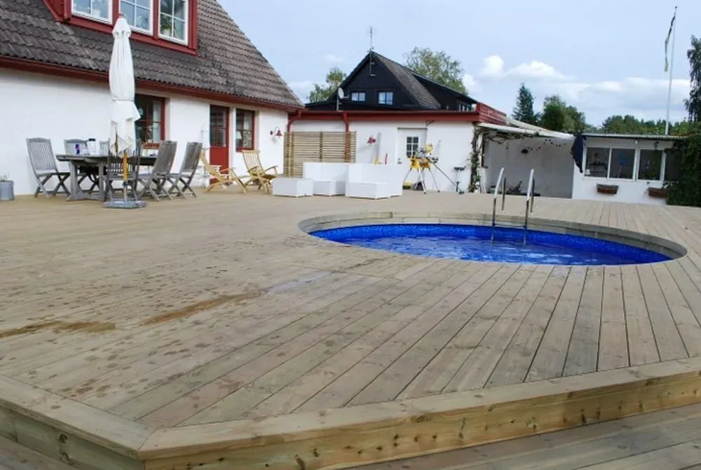 200 m² terrass med belyst pool – bild 7