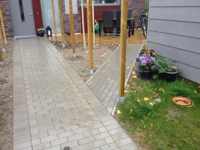 Trädgård från grunden i Lund – bild 15