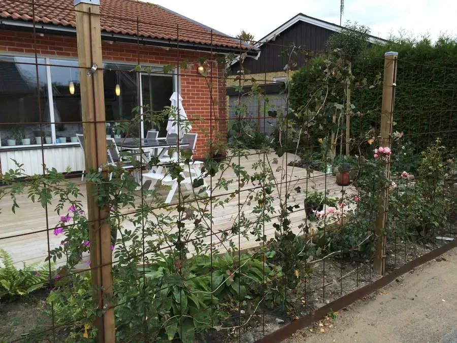 Mysigt runt trädäck i Lomma – bild 28